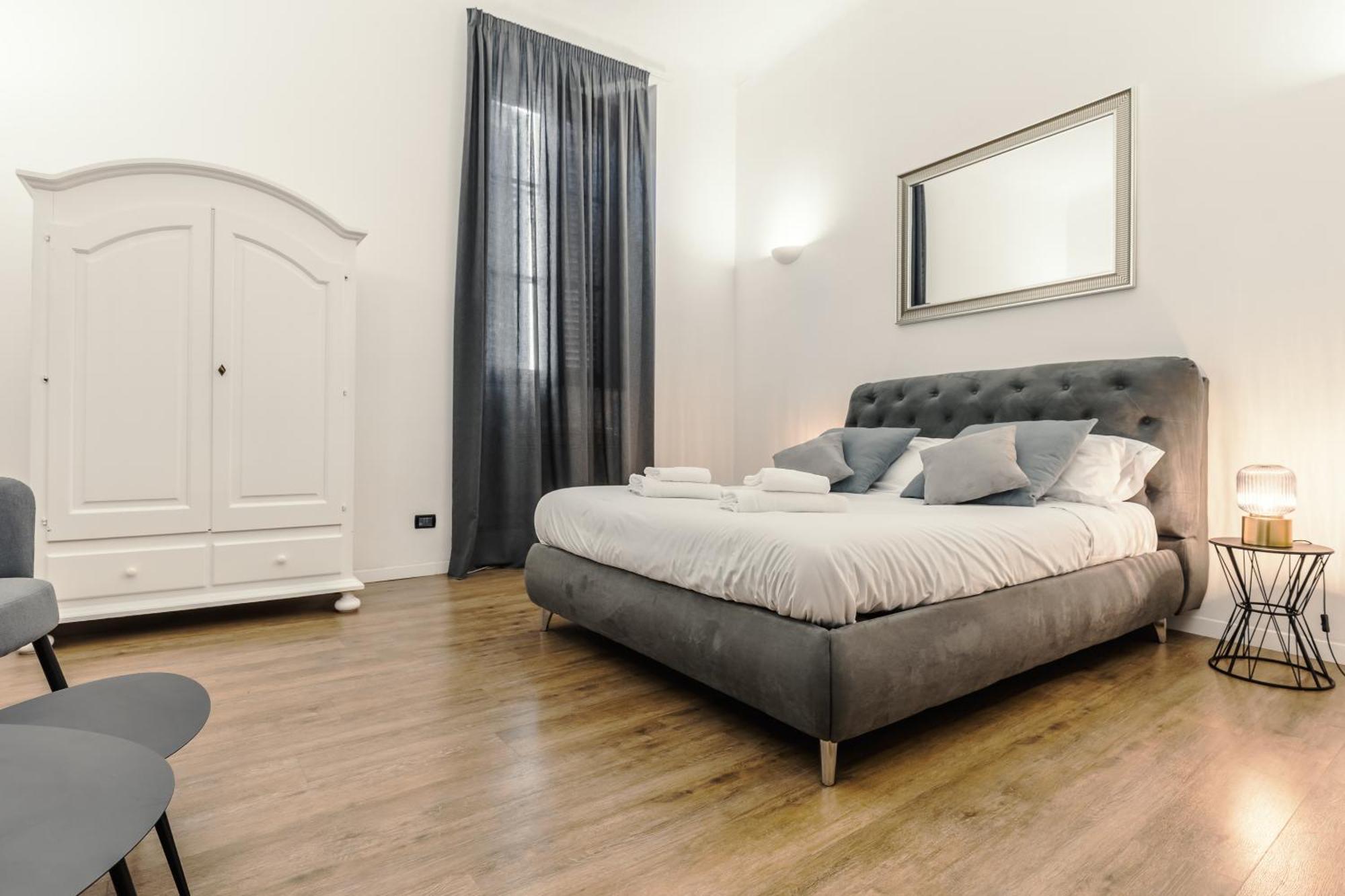 Apartment By The Pantheon With Two Bedroom 2 Bathroom — Photos 2